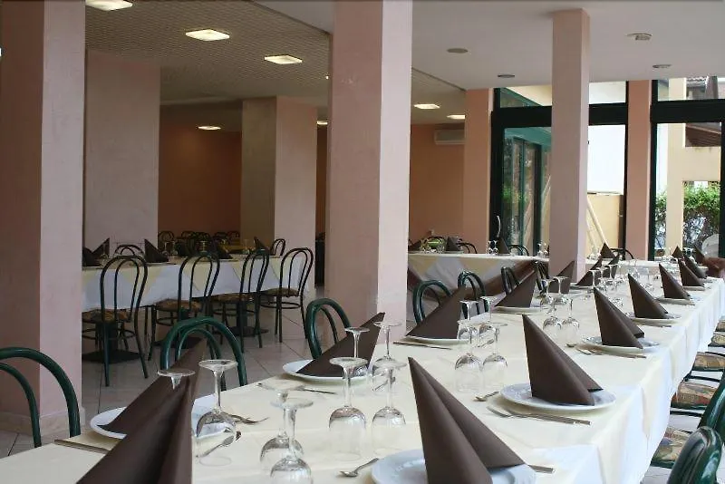 Hotel Gadames - Lunch On The Beach تّشيرفييا 3*,